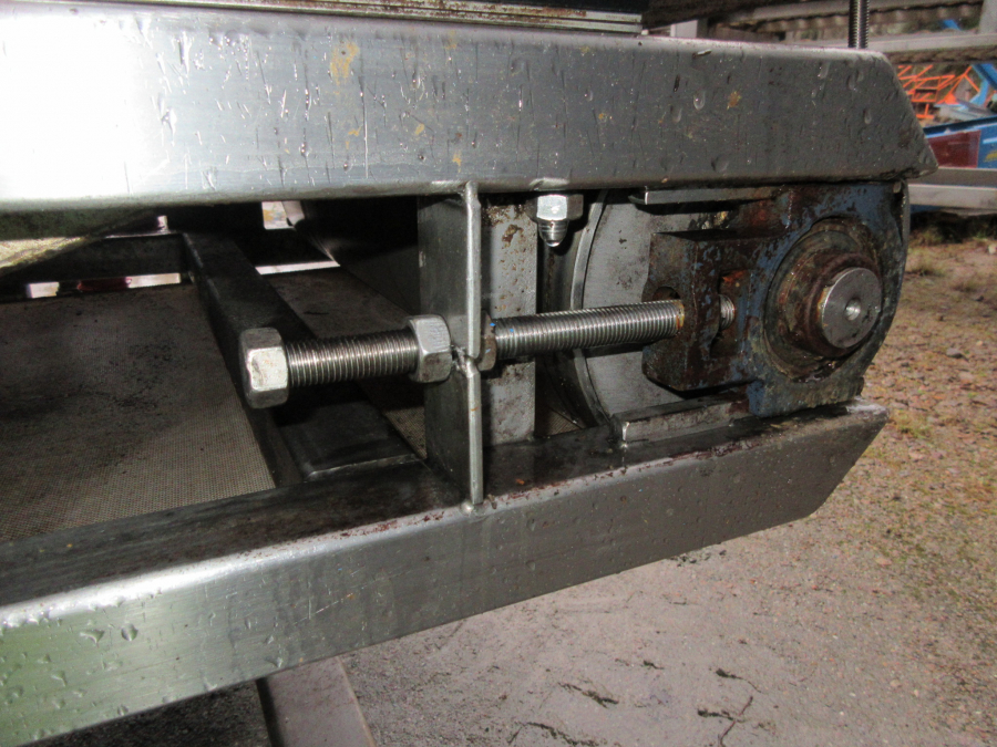 5341 Limas dewatering belt conveyor