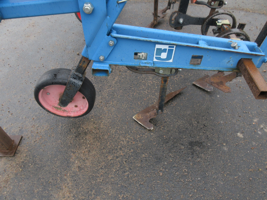 5353 Hatzenbichler Row crop cleaner 2 row