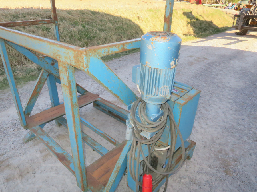 5369 Box turner electric max 1300 mm box