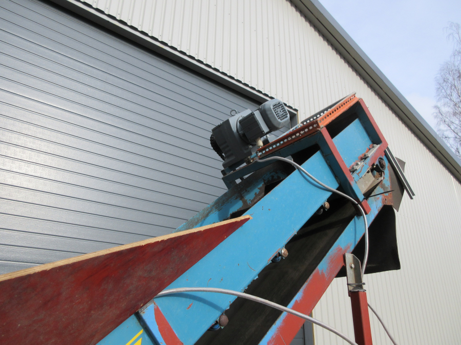 5377 EMVE Elevator conveyor belt 3700x500 mm