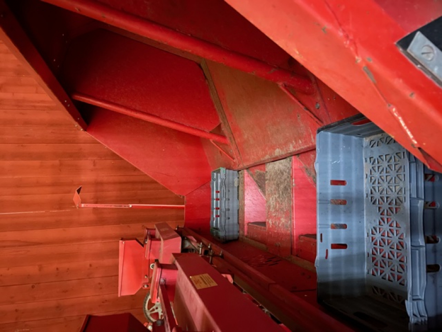 5399 Kverneland Underhaug UN3200 Legemaschine 