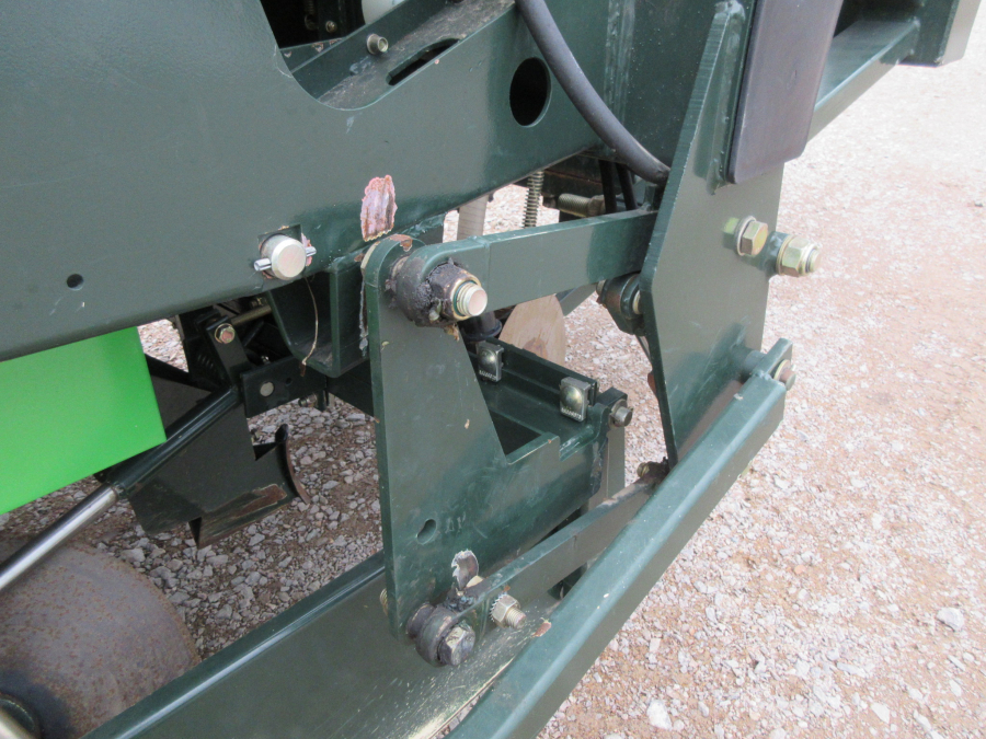 5400 Miedema Structural PM20 potato planter 2 row