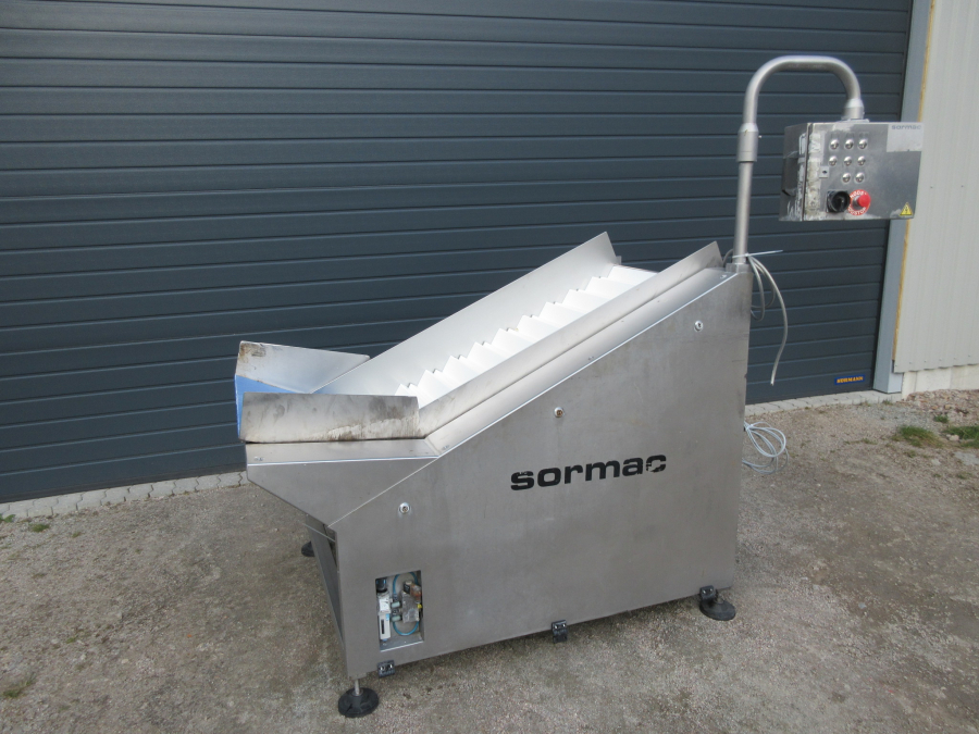 5416 Sormac PWV Step Flow feeder for carrot