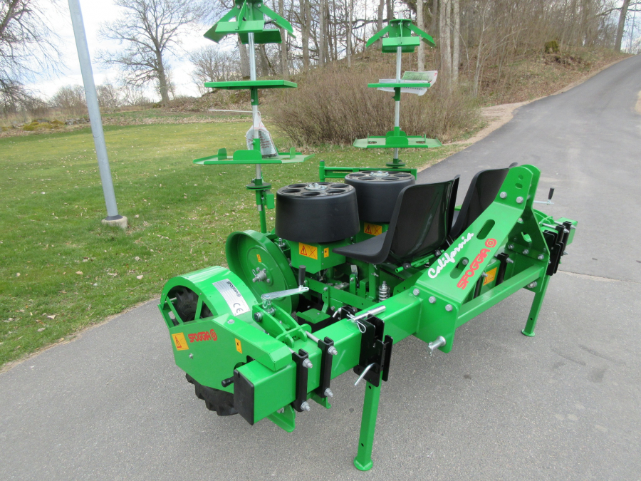 5420 Sfoggia California transplanter for seedlings