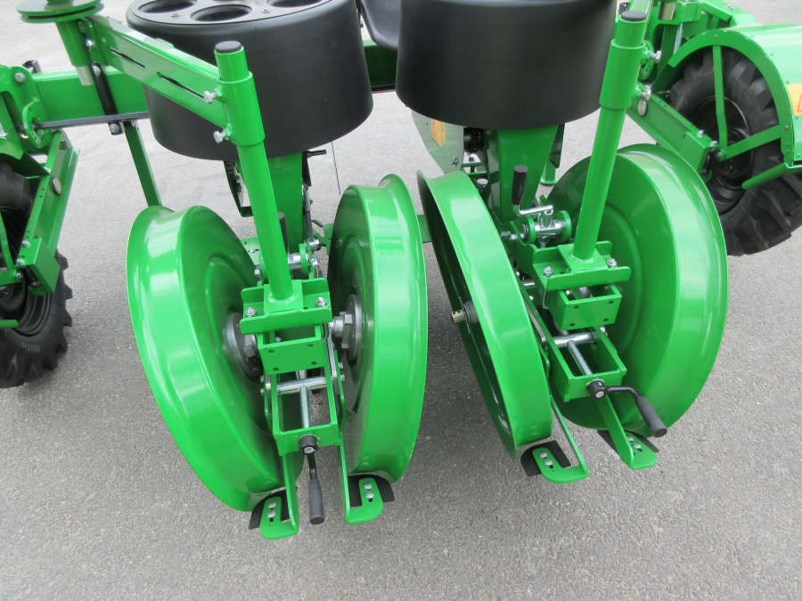 5420 Sfoggia California transplanter for seedlings
