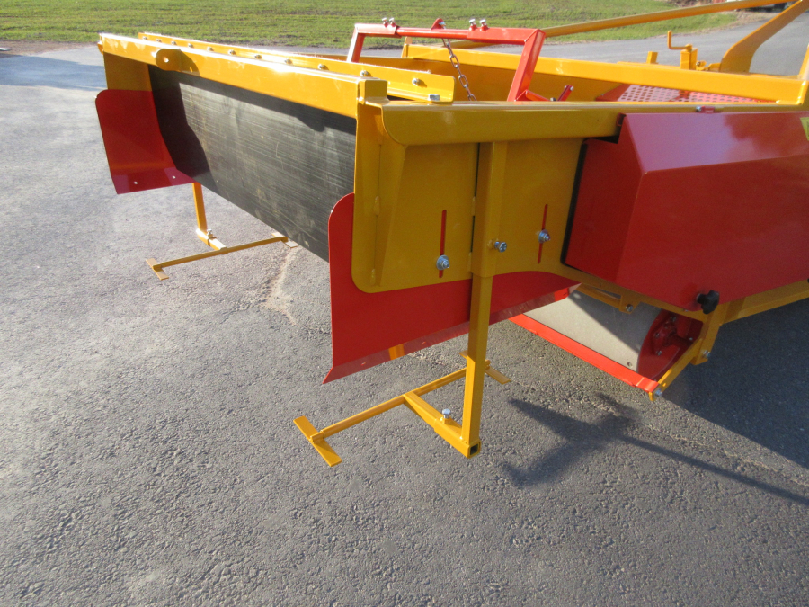 5434 Samon onion windrower 1650 mm web
