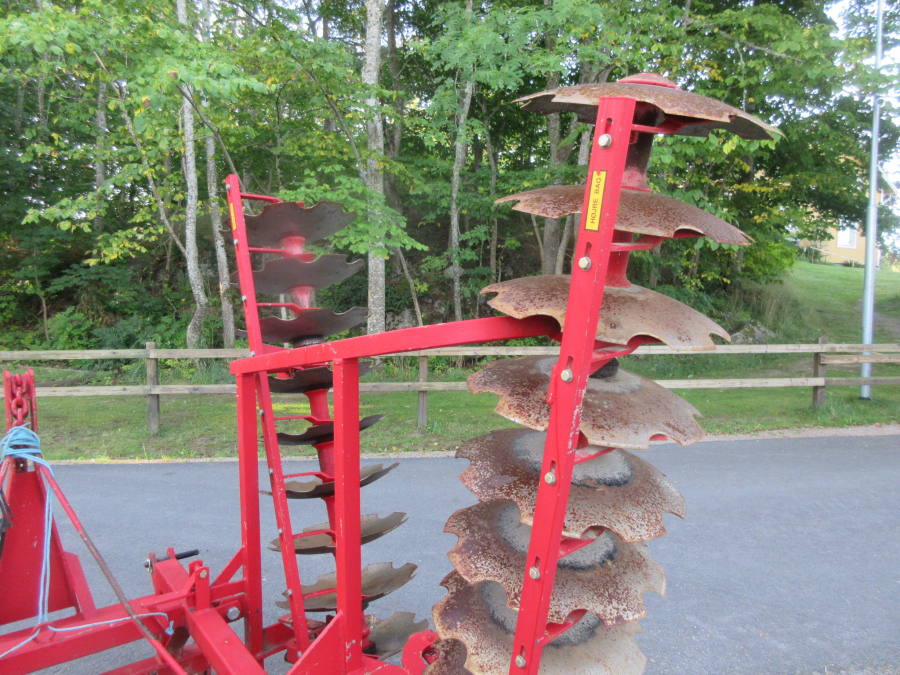 5442 HE-VA cultivator