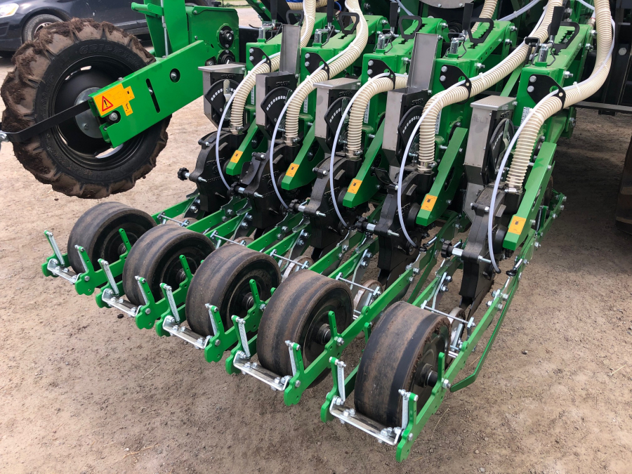 5451 Sfoggia Calibra precision seeder