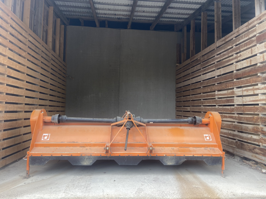 5483 Struik haulm topper 4 row x 85 or 90 cm
