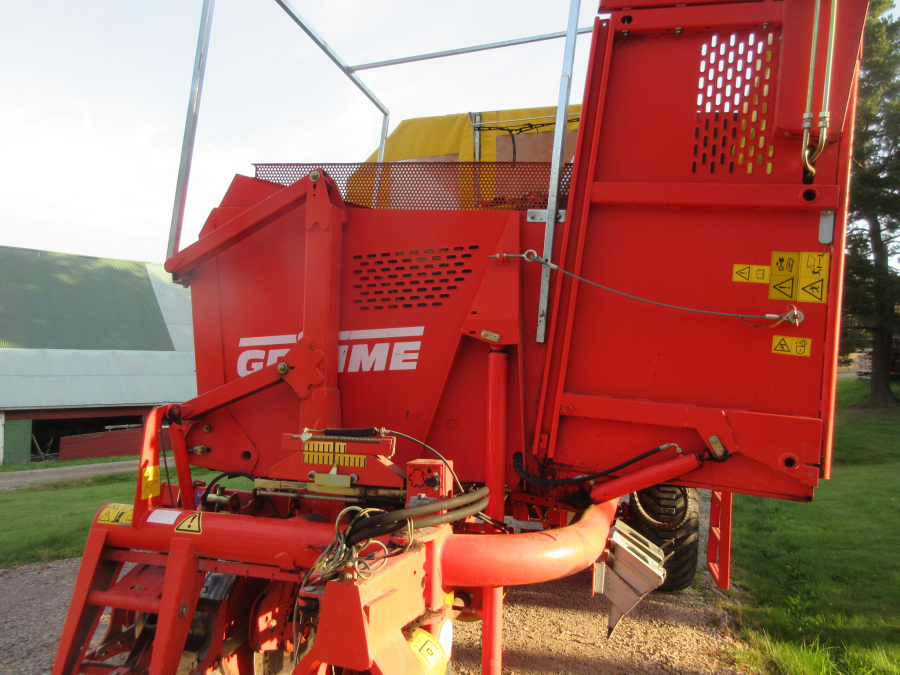 5494 Grimme SE75-40 potato harvester used second hand