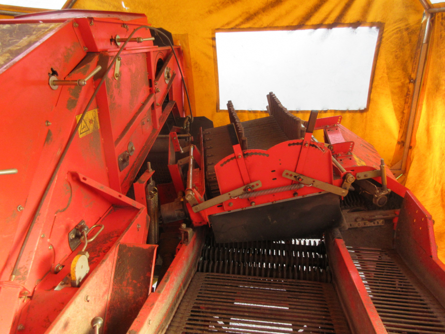 5494 Grimme SE75-40 potato harvester used second hand