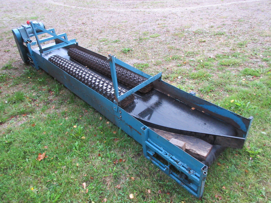 5496 Miedema SB40 receiving hopper