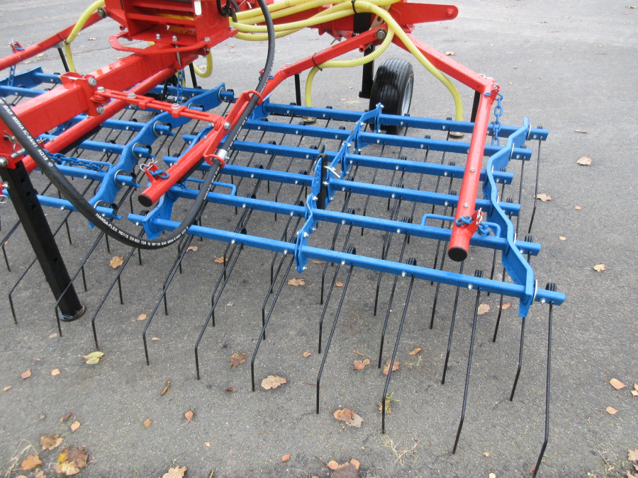 5508 Hatzenbichler weed cultivator 6 m with Air 8 seeder