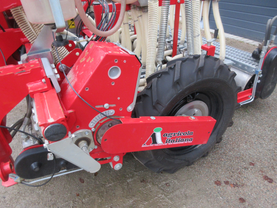 5511 Agricola Italiana AI-640 SNT Sämaschine 