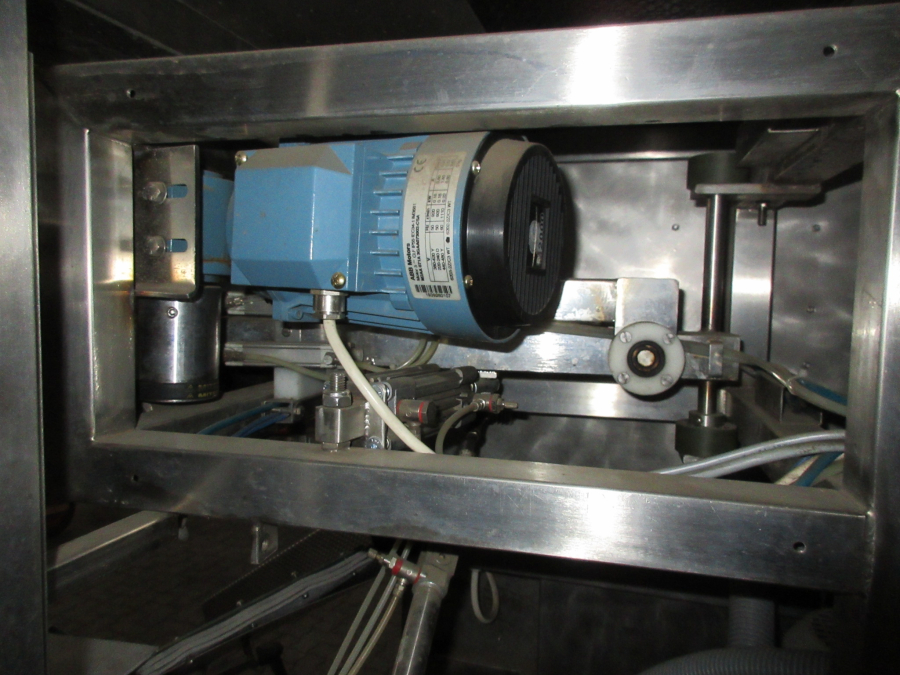 5513 Newtec 2009A apple weigher