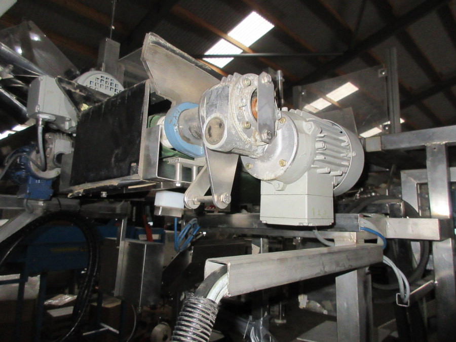 5513 Newtec 2009A apple weigher