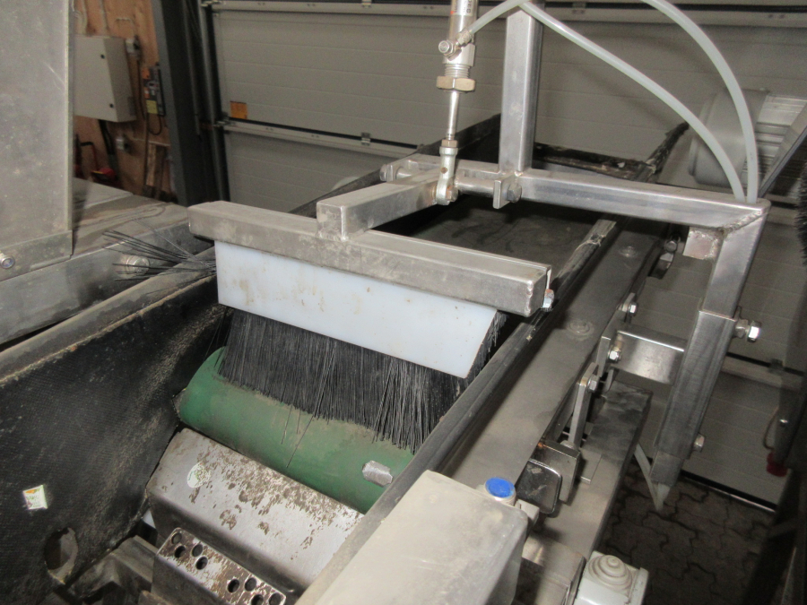 5513 Newtec 2009A apple weigher