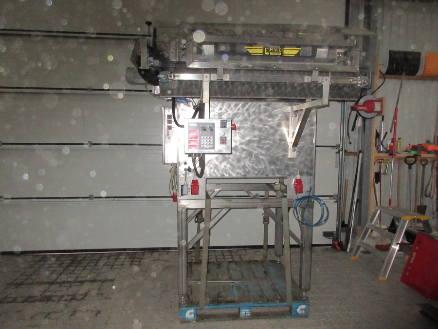 5513 Newtec 2009A apple weigher