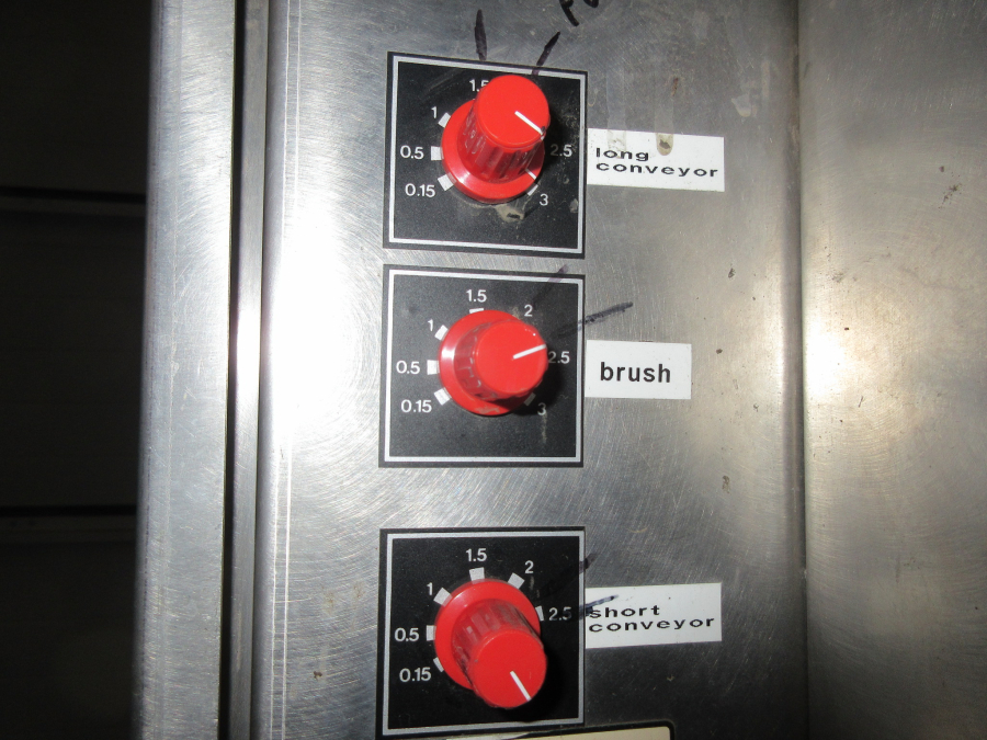 5513 Newtec 2009A apple weigher