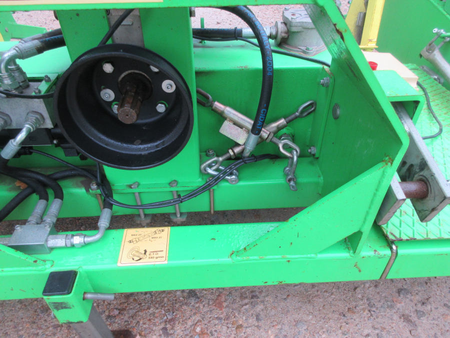 5523 Hortech tunnel mulch layer