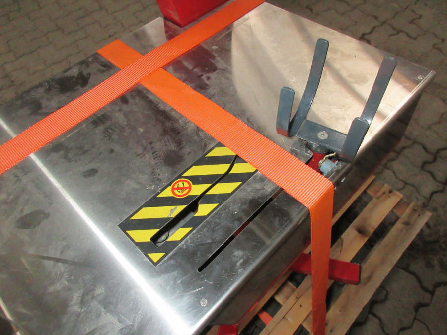 5524 ARC tying / binding bunching machine