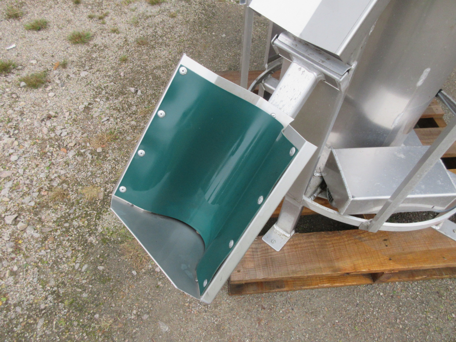 5525 Besnard asparagus washer / grader