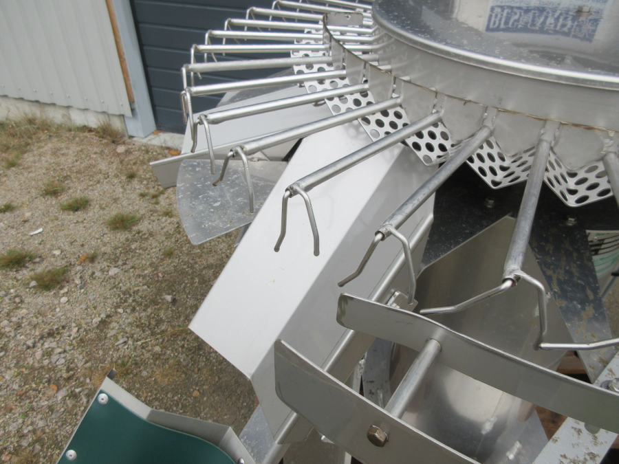 5525 Besnard asparagus washer / grader