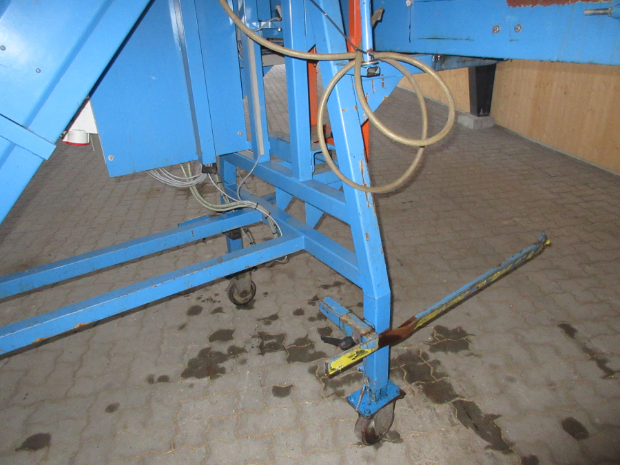5534 EMVE weigher box / octabin filler