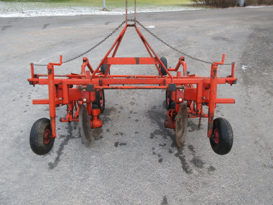 5543 EKKO plastic mulch layer