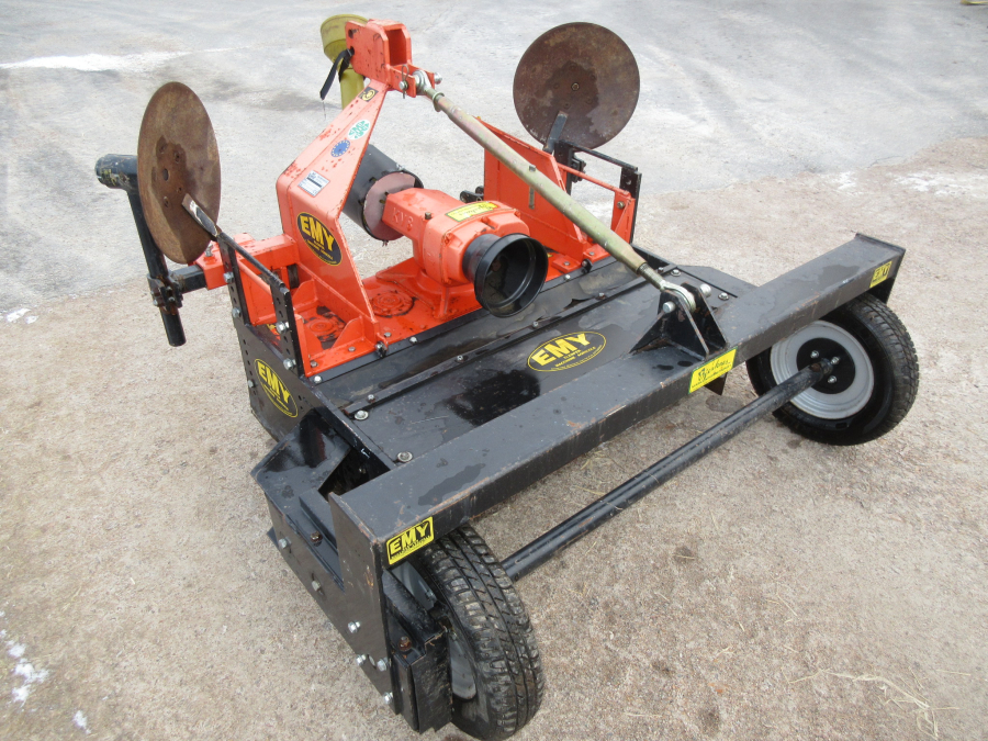 5544 EMY bed former with power harrow