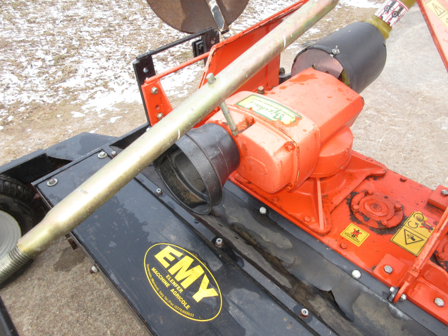 5544 EMY bed former with power harrow