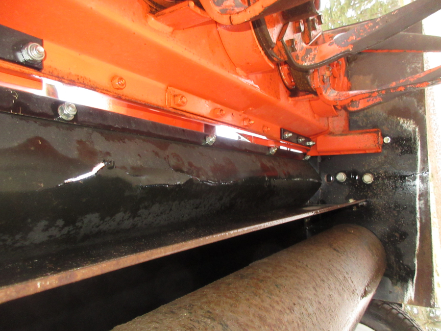 5544 EMY bed former with power harrow