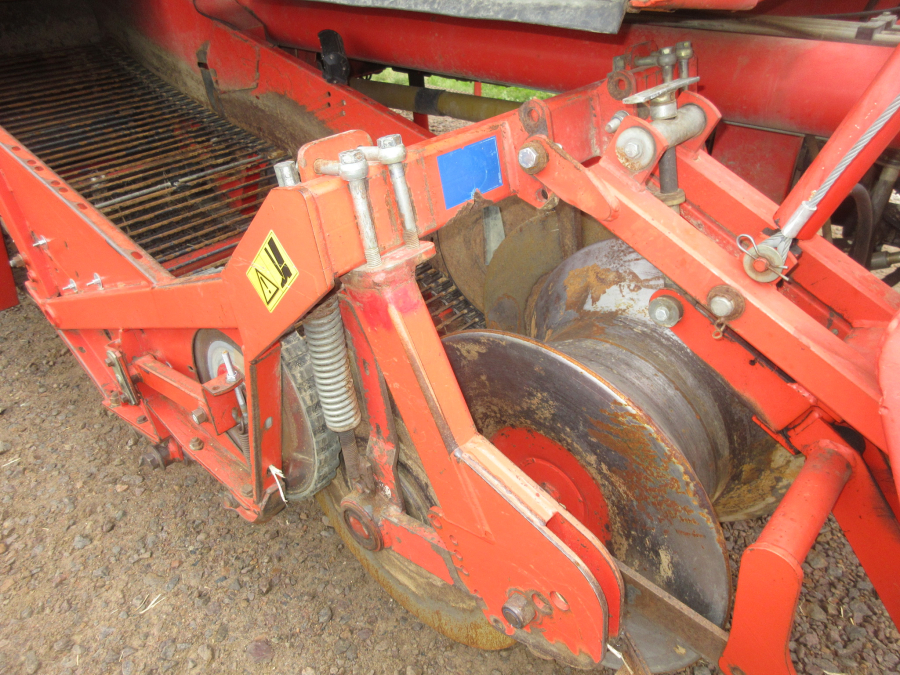 5547 Grimme SE75-30 potato harvester