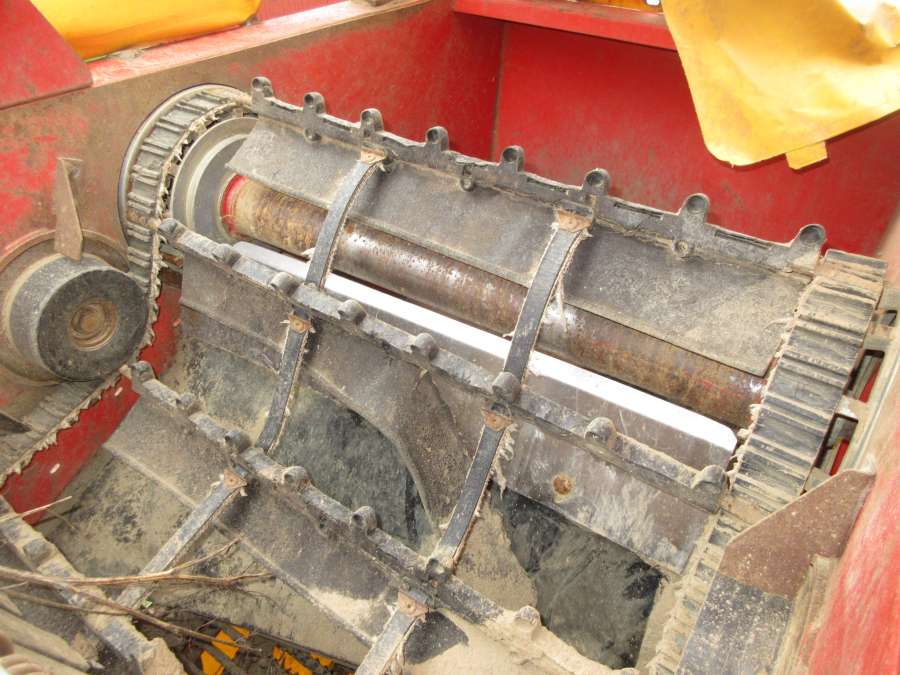 5547 Grimme SE75-30 potato harvester