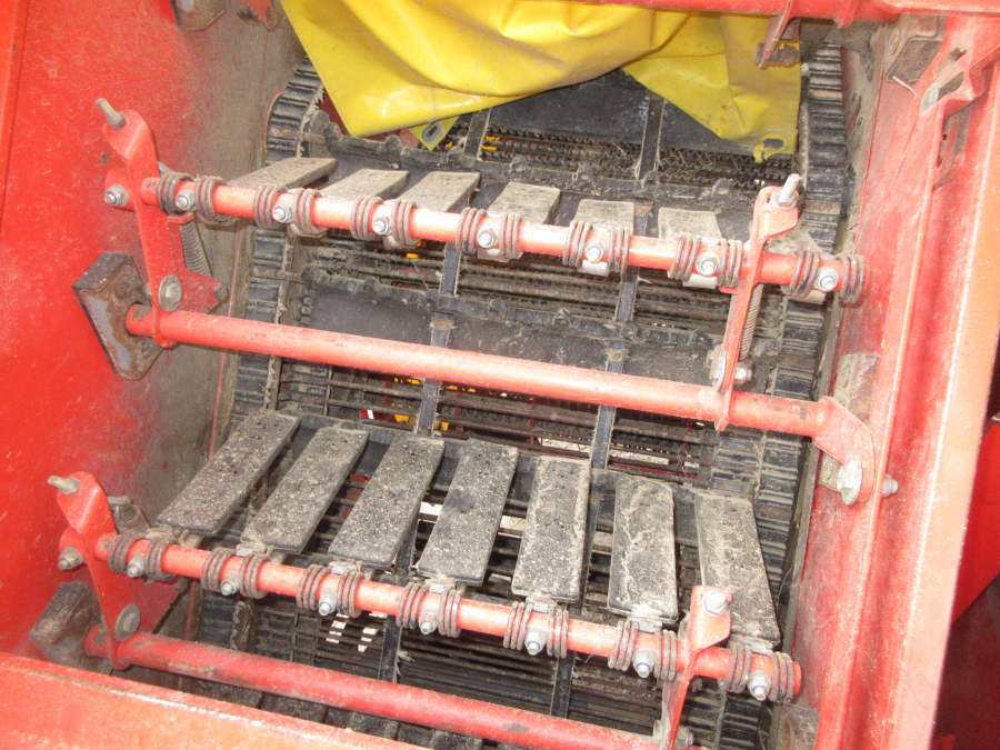 5547 Grimme SE75-30 potato harvester