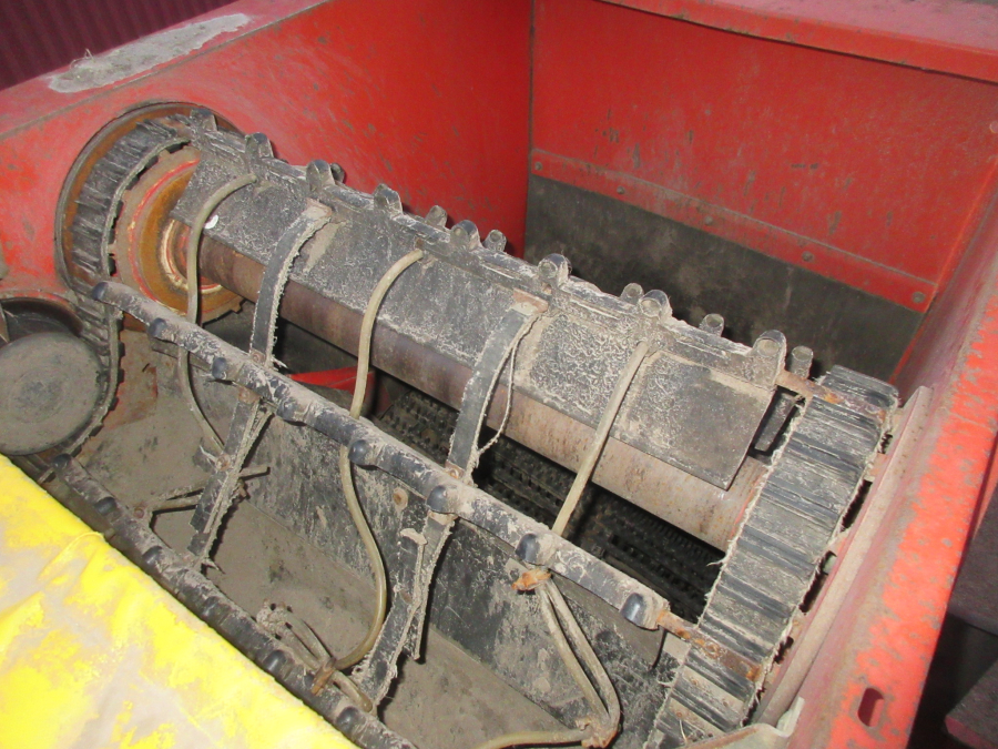 5611 Grimme SE75-40 potato harvester