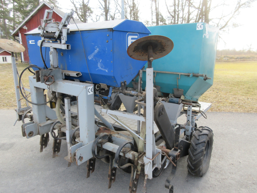 5616 Haarby Zwiebel Pflanzmaschine  6 Reihe