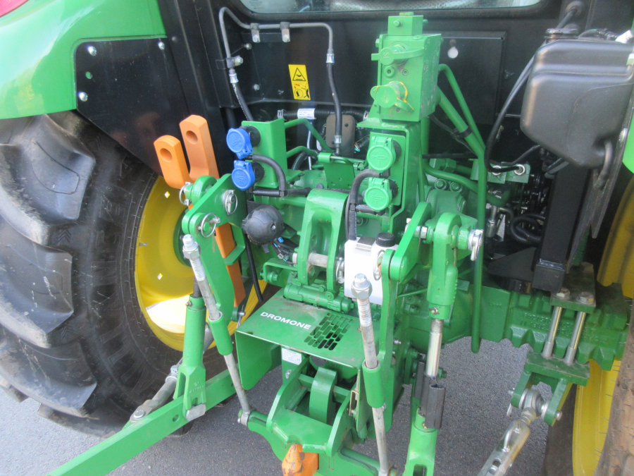 5619 John Deere 5075E tractor for export with front loader