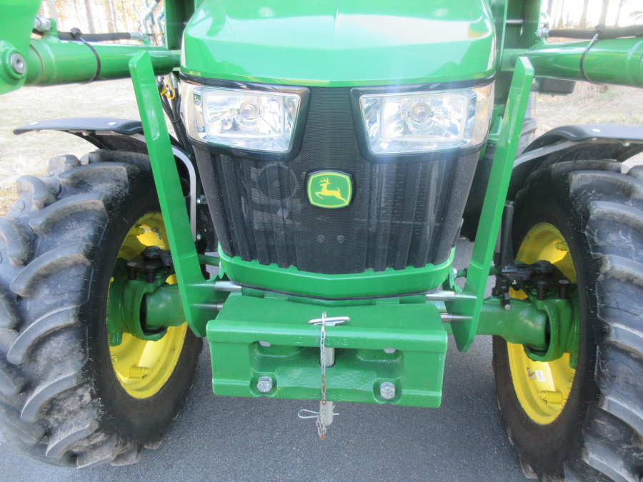 5619 John Deere 5075E tractor for export with front loader