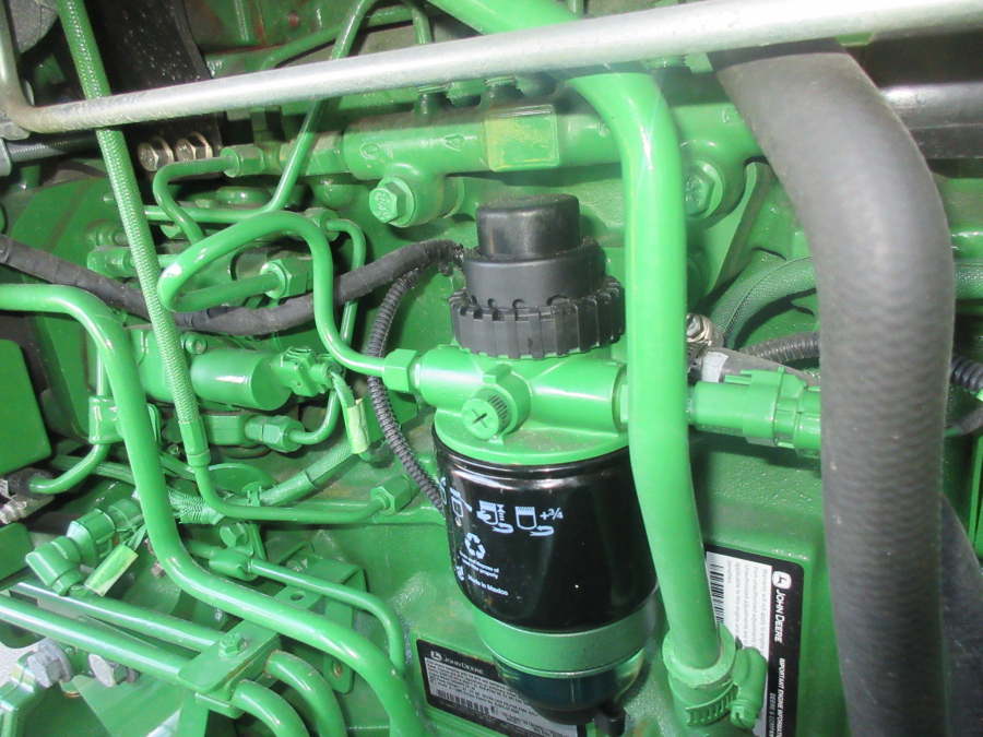 5619 John Deere 5075E tractor for export with front loader