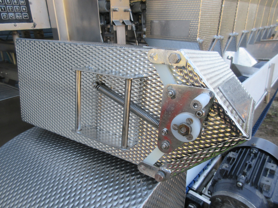 5628 Newtec 2009PCB weigher for processed products