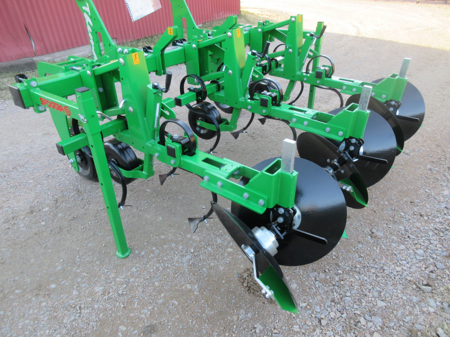 5630 Sfoggia disc ridger for potato 2 row