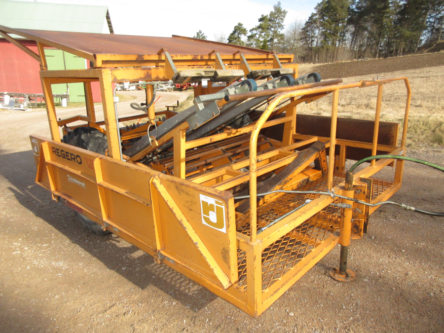 5631 Regero transplanter belt planter R907 3/4 row