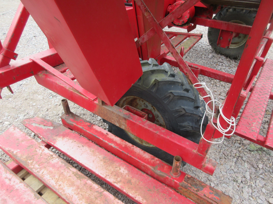 5649 Juko Midi potato harvester