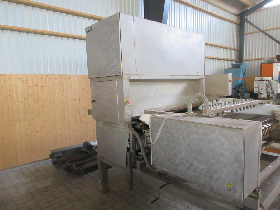5659 Newtec celox optical sorter for carrots
