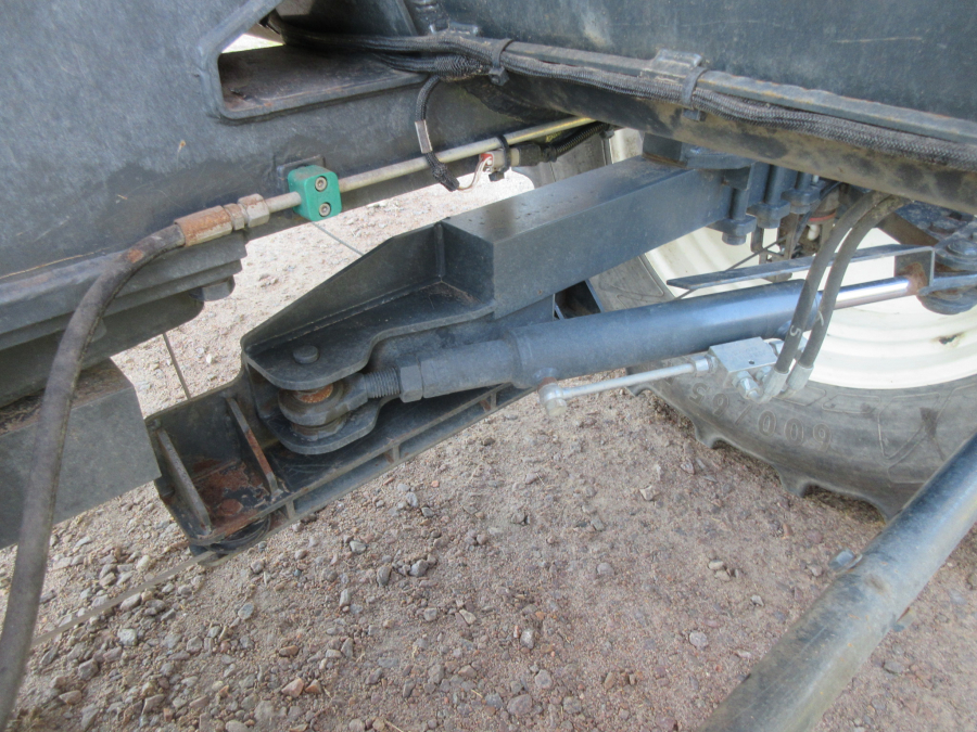 5662 Dewulf GKIIS carrot harvester 2 row with elevator