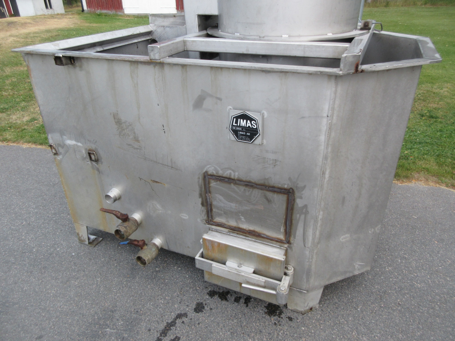5667 Limas destoner vertical screw model
