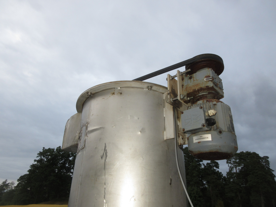 5667 Limas destoner vertical screw model