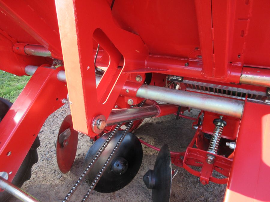 5668 Grimme GL32F Potato planter 2 row