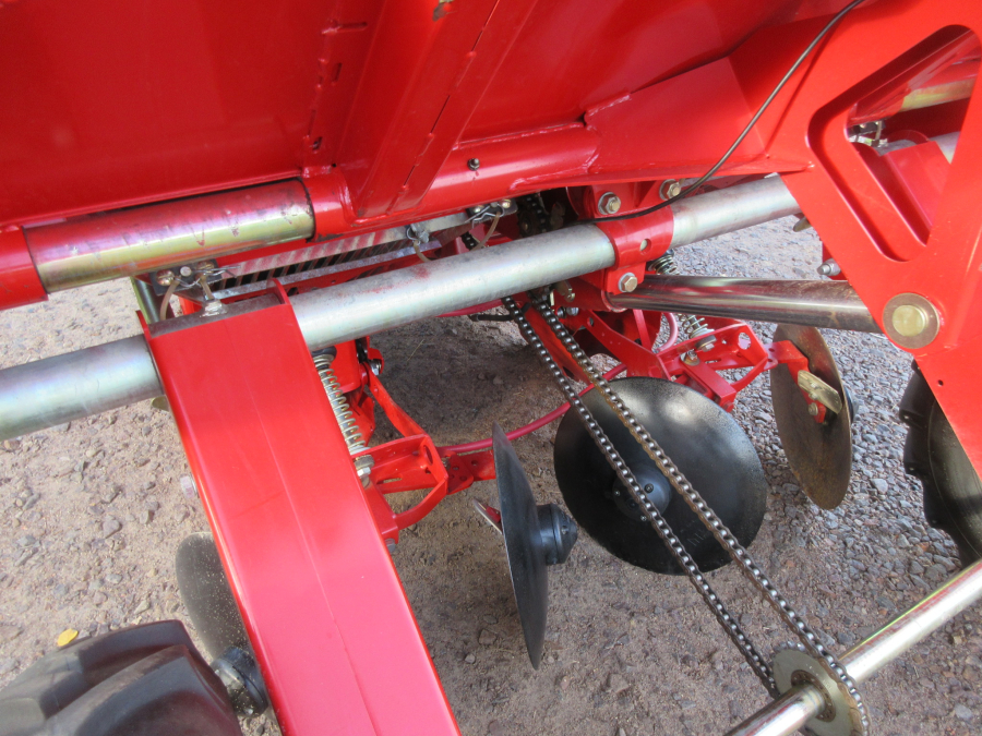 5668 Grimme GL32F Potato planter 2 row